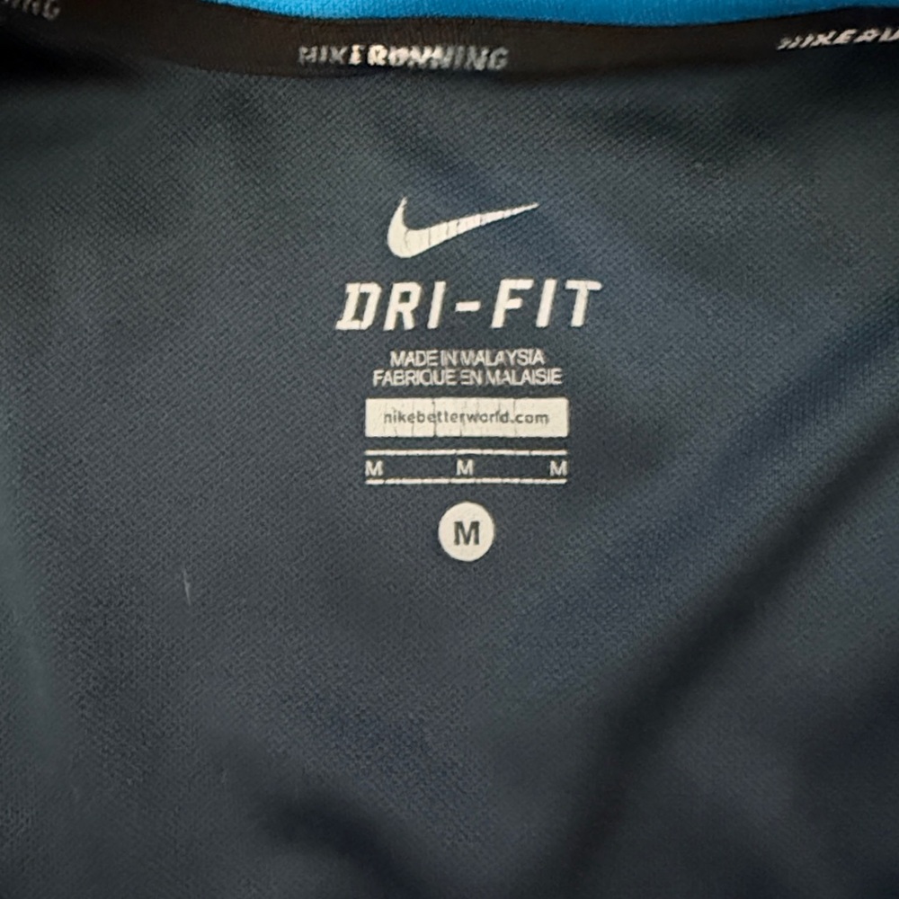 Nike Men's Navy Blue Performance 1/4” long sleeve shirt - Picture 4 of 10